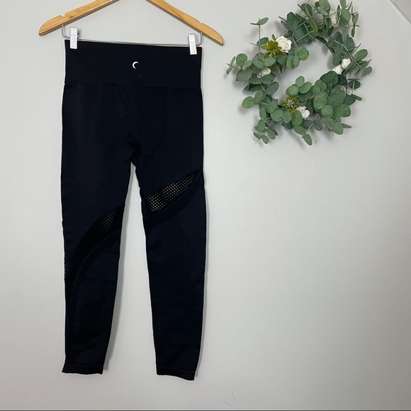 Zyia Angle Performance Hi-Rise 7/8 24” - Picture 7 of 8